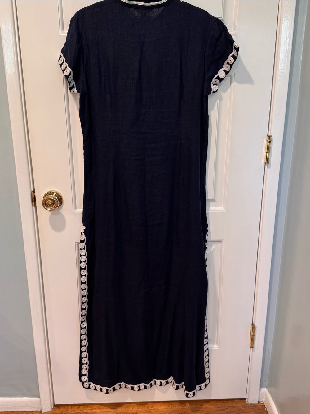 Lilly Pulitzer NWOT, Navy Embroidered Tunic Maxi Dress - White Trim - Picture 3 of 7